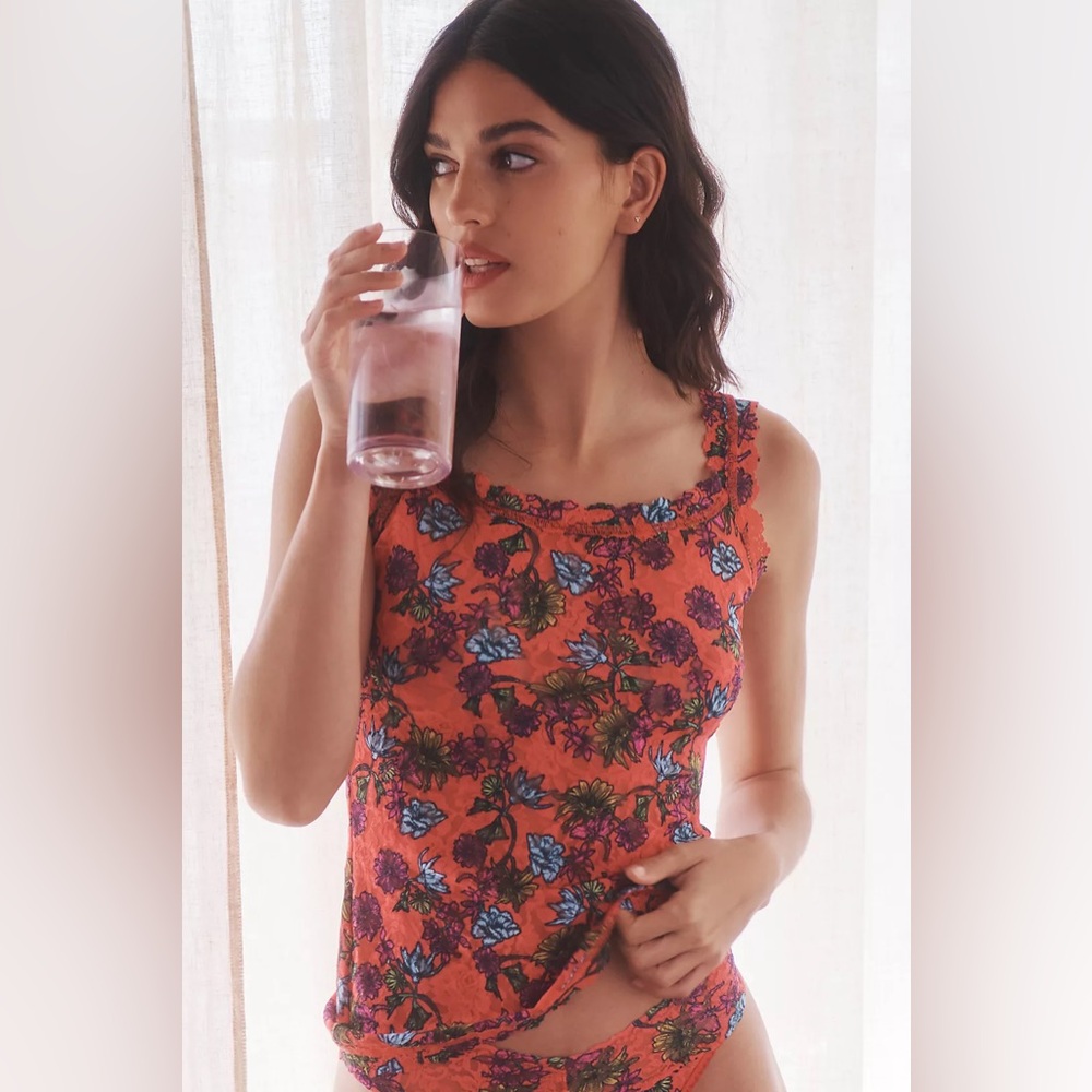 Hanky Panky Unlined Lace Printed Cami in Wonderland Blooms